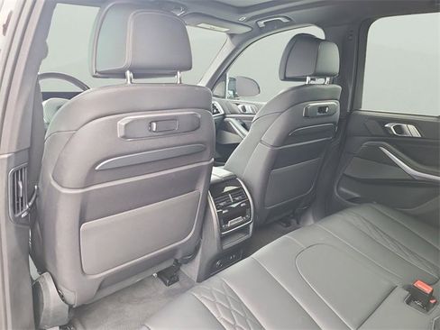 Used 2024 BMW X5 M60i image 19