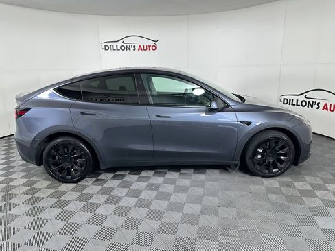 Used 2023 Tesla Model Y Long Range AWD/4WD image 11
