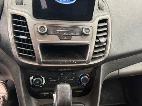 Used 2019 Ford Transit Connect XL FWD image 9