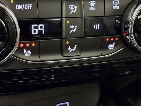 New 2026 Chevrolet Trax ACTIV w/ Sunroof Package image 19