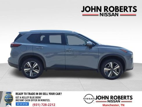 Certified 2025 Nissan Rogue SL FWD image 27