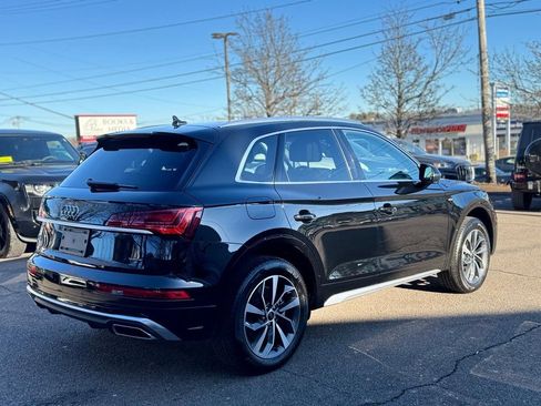 Used 2023 Audi Q5 2.0T Premium w/ Convenience Package image 6