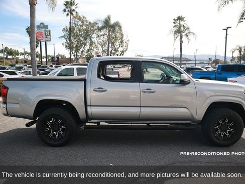 Used 2018 Toyota Tacoma SR5 image 7