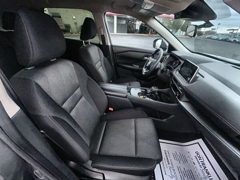 Used 2024 Nissan Rogue SV FWD image 14