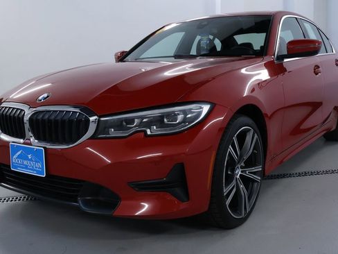 Used 2022 BMW 330i xDrive Sedan w/ Premium Package 2 image 3