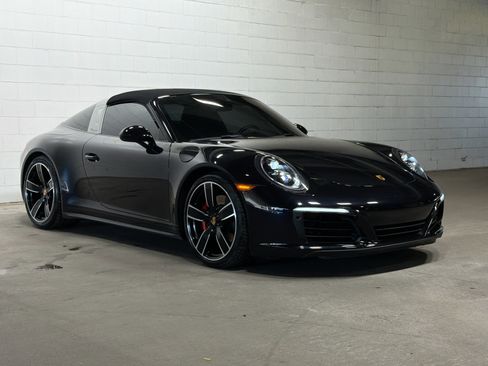 Used 2019 Porsche 911 4S image 6