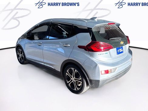 Used 2017 Chevrolet Bolt Premier FWD image 2