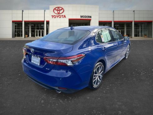 Used 2024 Toyota Camry XLE image 5