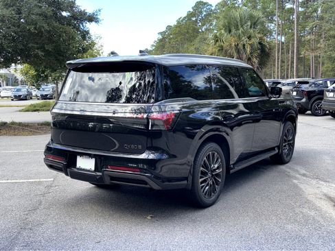 New 2026 INFINITI QX80 Autograph w/ Premium Cargo Package image 7