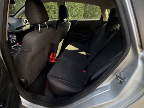 Used 2018 Ford Fiesta SE FWD image 10