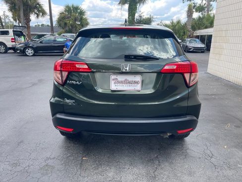 Used 2018 Honda HR-V LX image 4
