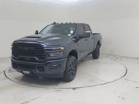 New 2026 RAM 2500 Laramie AWD/4WD image 6