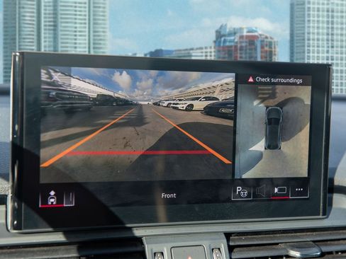 Used 2022 Audi SQ5 Prestige image 32