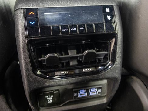 Used 2023 Jeep Grand Cherokee L Laredo AWD/4WD image 40