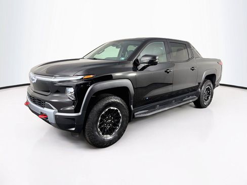 Used 2026 Chevrolet Silverado EV Trail Boss w/ Plus Package AWD/4WD image 7