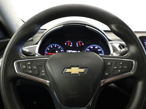 Used 2023 Chevrolet Malibu LT FWD image 17