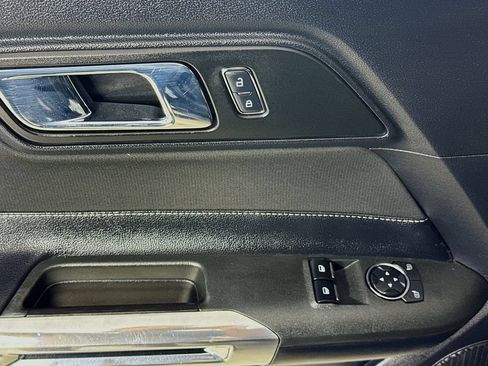 Used 2016 Ford Mustang GT RWD image 21