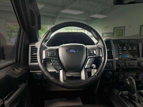 Used 2018 Ford F150 XLT w/ Equipment Group 302A Luxury AWD/4WD image 18