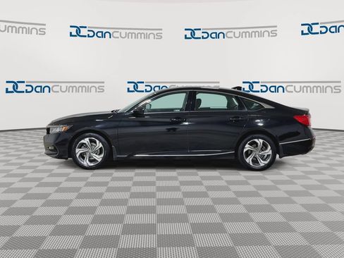 Used 2020 Honda Accord EX image 5