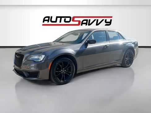 Used 2021 Chrysler 300 Touring w/ Sport Appearance Package RWD image 3