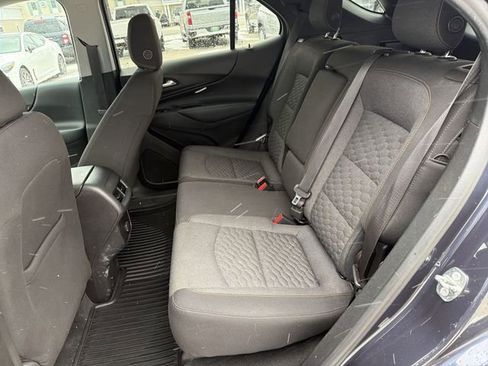 Used 2018 Chevrolet Equinox LT image 23
