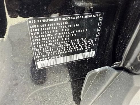 New 2025 Volkswagen Taos SE image 30