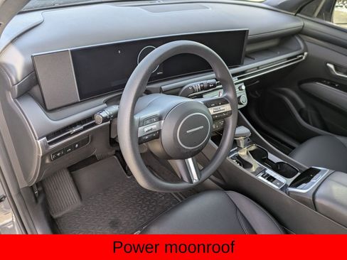 Used 2025 Hyundai Santa Cruz SEL image 8
