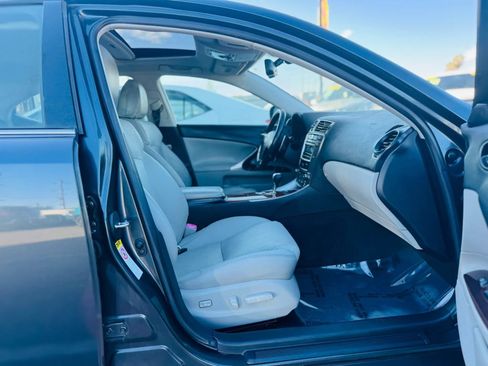 Used 2007 Lexus IS 250 RWD image 10