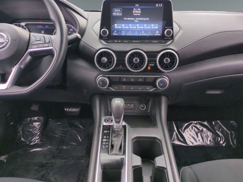 Used 2024 Nissan Sentra SV image 11