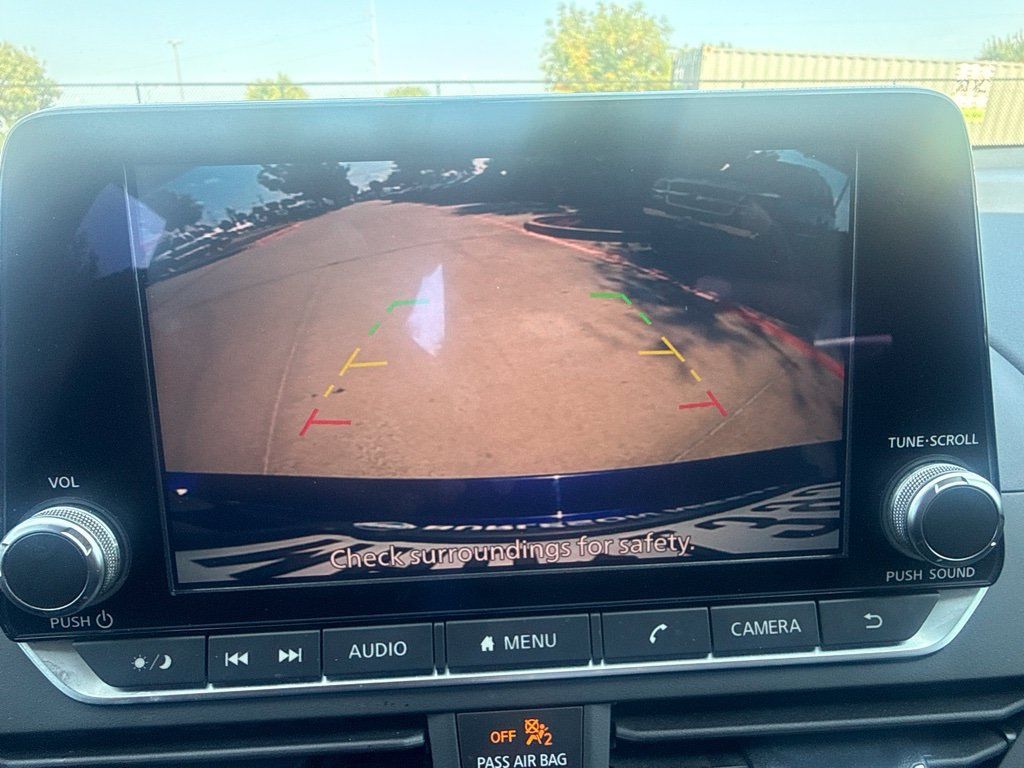 Used 2019 Nissan Altima 2.0 SR FWD image 26