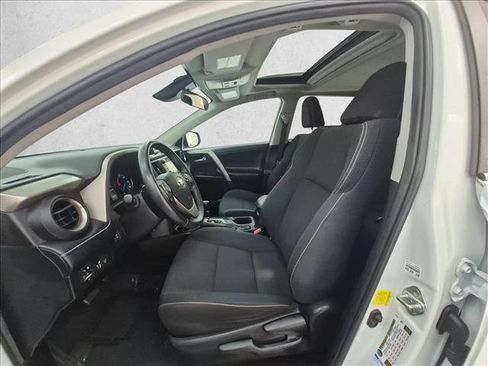 Used 2018 Toyota RAV4 XLE w/ Plus Extra Value Package AWD/4WD image 16