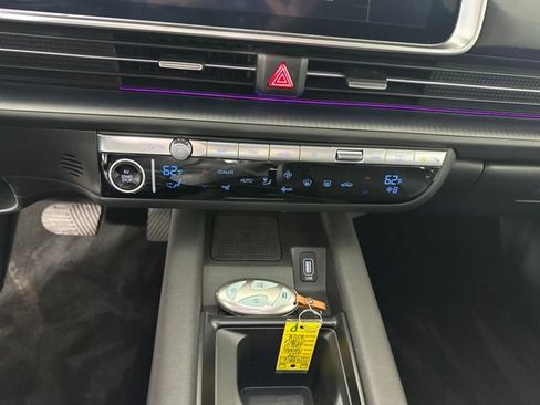 Used 2024 Hyundai Ioniq 6 SEL image 23