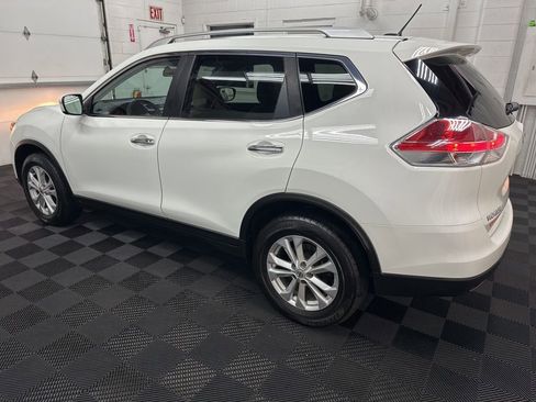 Used 2016 Nissan Rogue SV AWD/4WD image 7