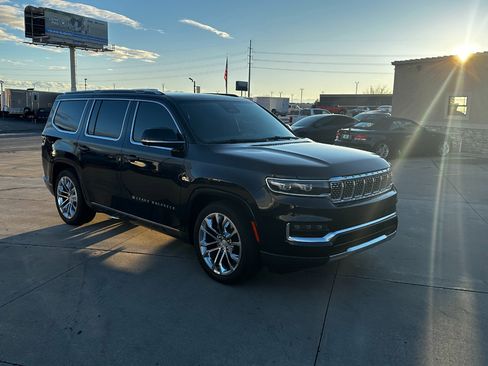 Used 2022 Jeep Grand Wagoneer Series II w/ Flexible Seating Group image 4