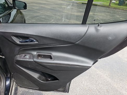 Used 2020 Chevrolet Equinox Premier AWD/4WD image 16