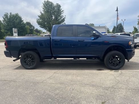 Used 2020 RAM 2500 Big Horn w/ Level 2 Equipment Group AWD/4WD image 5