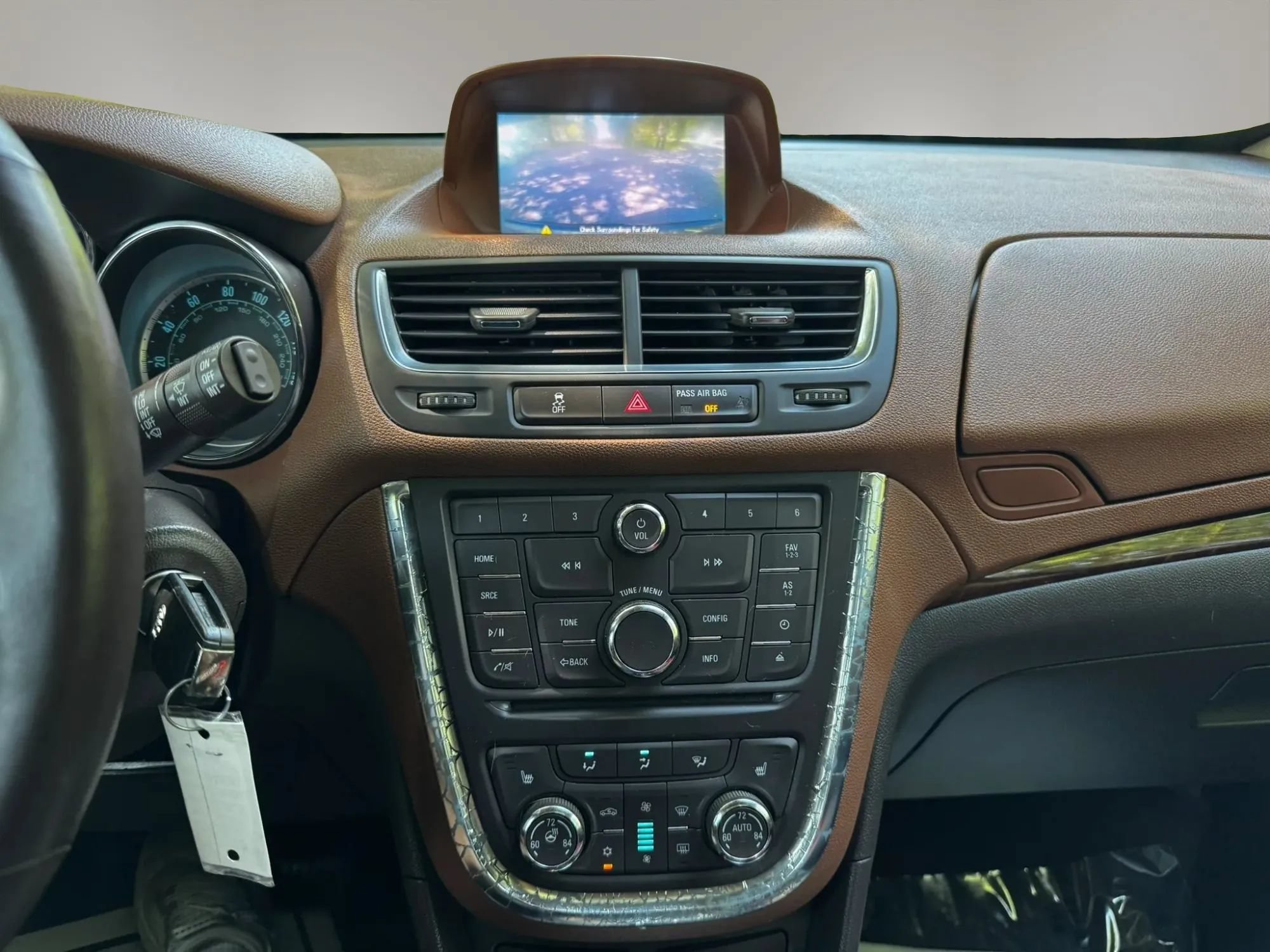 Used 2014 Buick Encore Leather FWD image 17