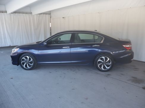 Used 2016 Honda Accord EX image 21