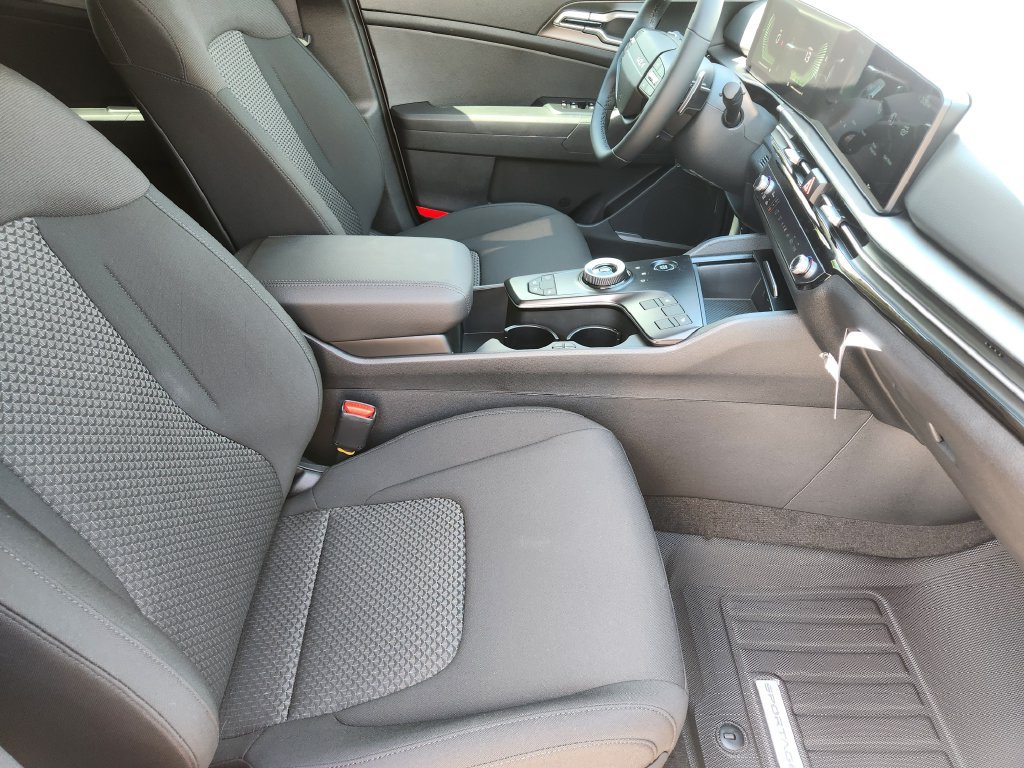 New 2027 Kia Sportage S FWD image 14