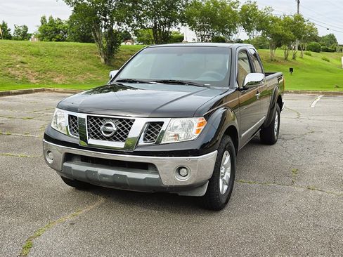Used 2010 Nissan Frontier SE w/ SE Value Truck Pkg RWD image 15