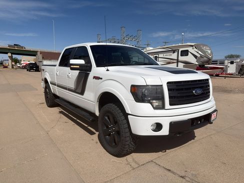 Used 2014 Ford F150 FX4 w/ Equipment Group 402A Luxury AWD/4WD image 2