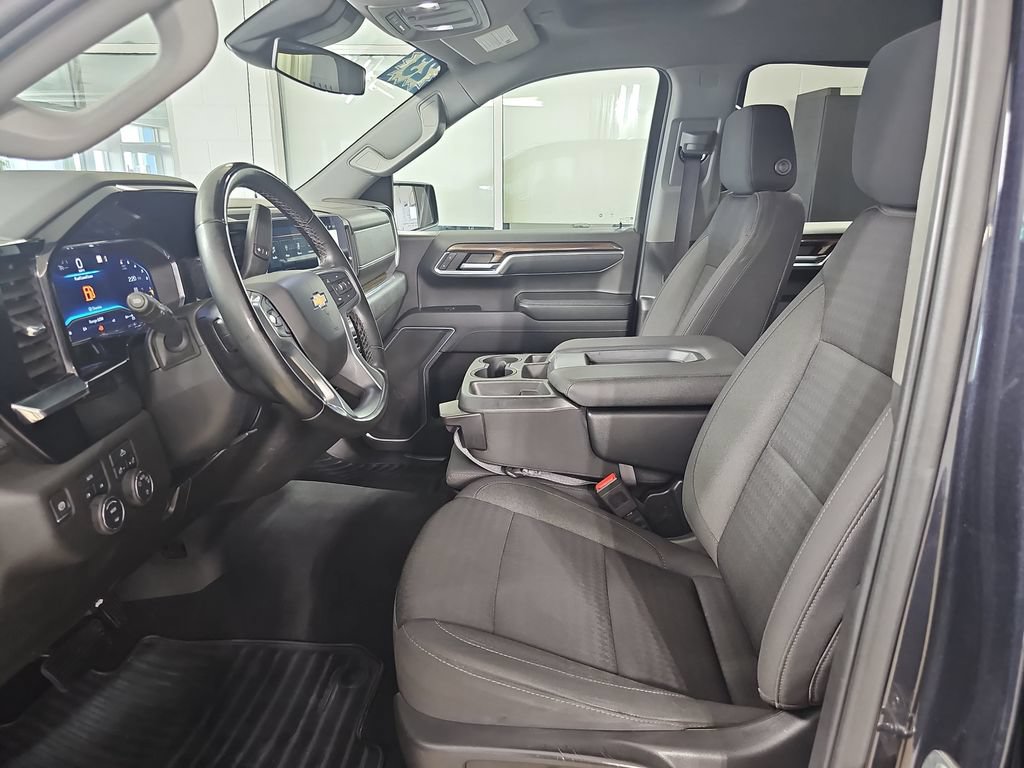Certified 2023 Chevrolet Silverado 1500 LT AWD/4WD image 18