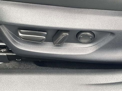 Used 2026 Toyota Camry SE FWD image 37