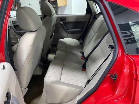 Used 2008 Ford Focus SE image 15