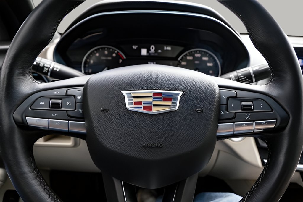 Used 2023 Cadillac CT4 Luxury w/ Sun And Sound Package RWD image 10