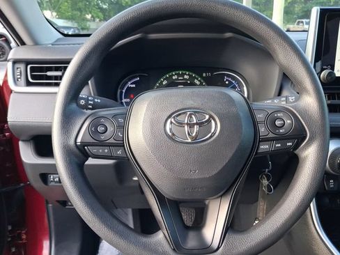 Used 2025 Toyota RAV4 LE AWD/4WD image 15