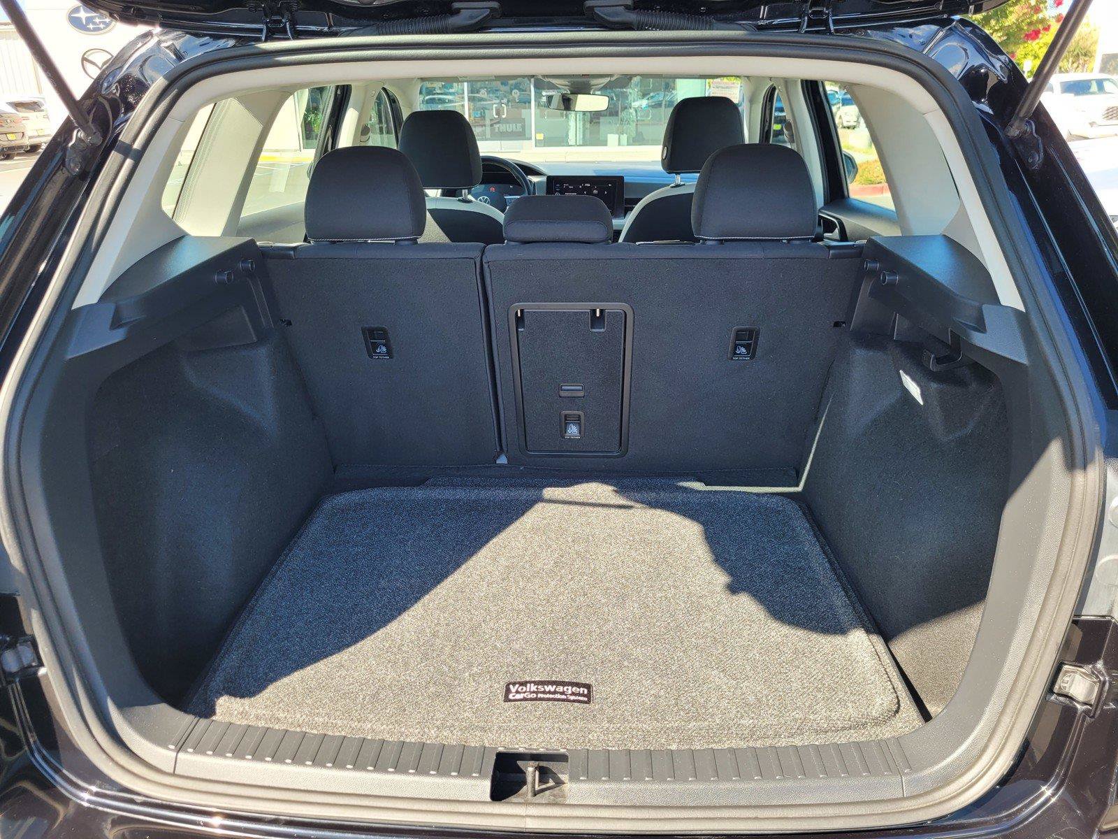 Certified 2025 Volkswagen Taos S AWD/4WD image 36