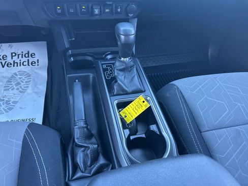 Used 2023 Toyota Tacoma TRD Off-Road w/ Technology Package image 20