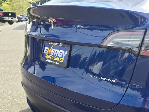 Used 2020 Tesla Model Y Long Range AWD/4WD image 16