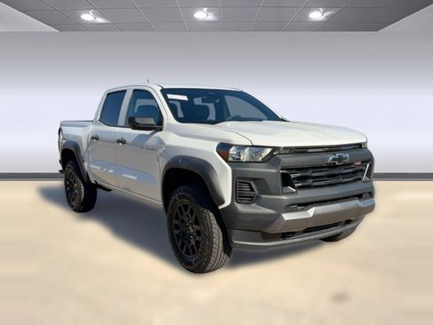 Used 2024 Chevrolet Colorado Trail Boss w/ Advanced Trailering Package image 5